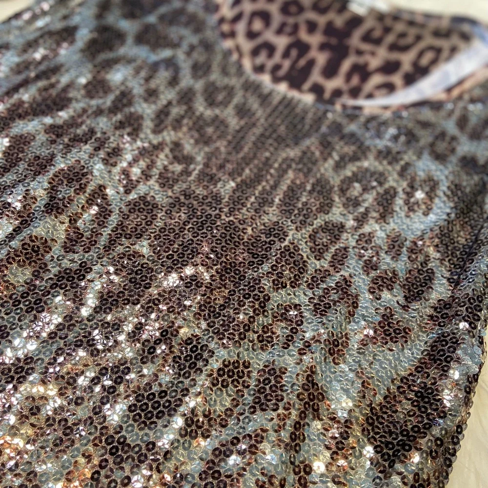 Sequin Leopard Print Women's Top - Picture 4 of 6